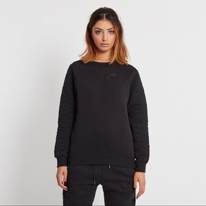 NIKE Women’s Black Rally Crewneck Pullover Sz M